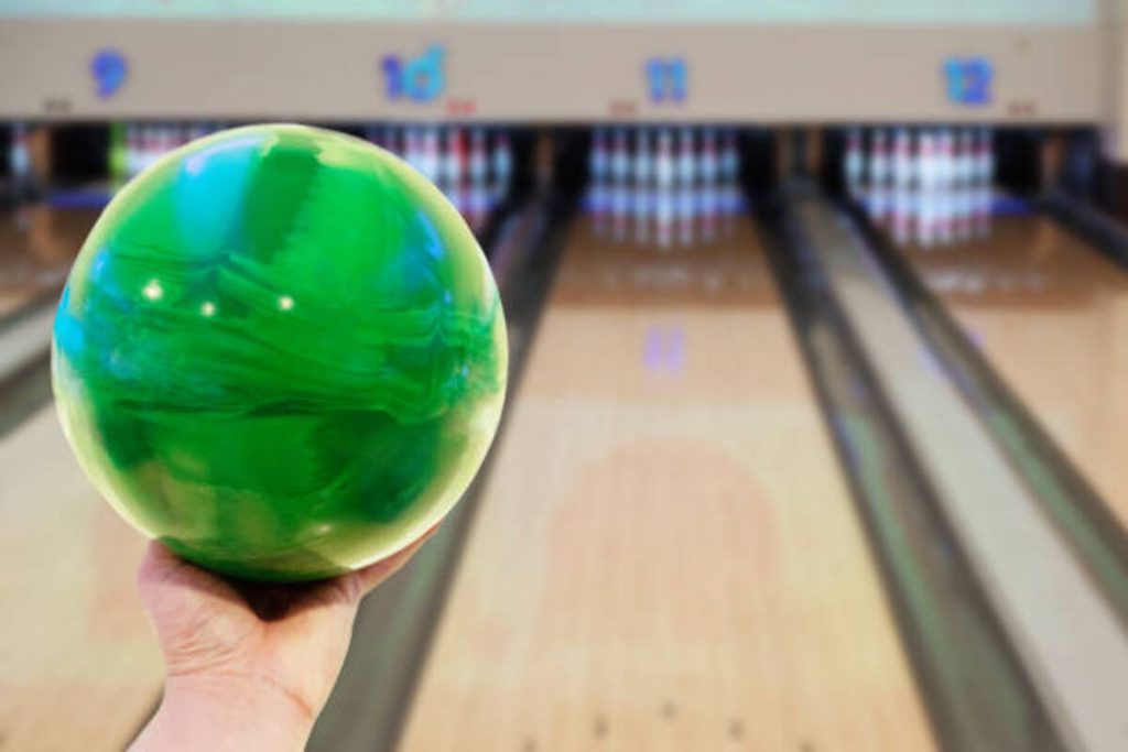 Roto Grip's Hyped Solid Bowling Ball