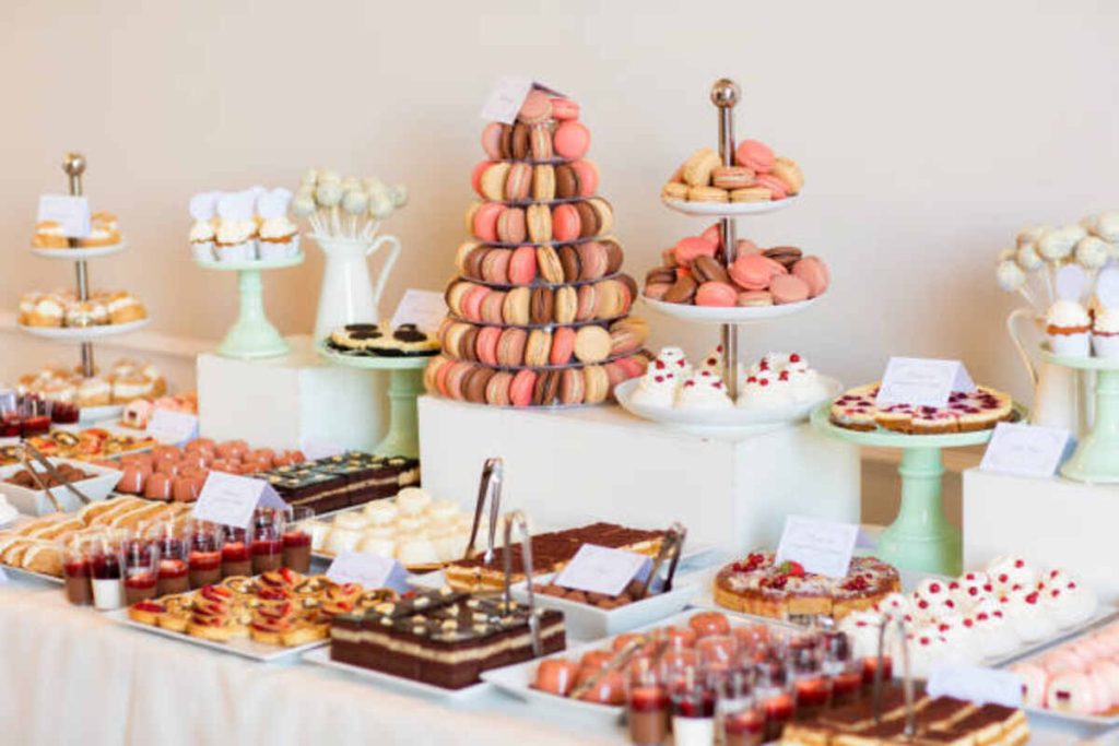 Dior Cakes and Macarons